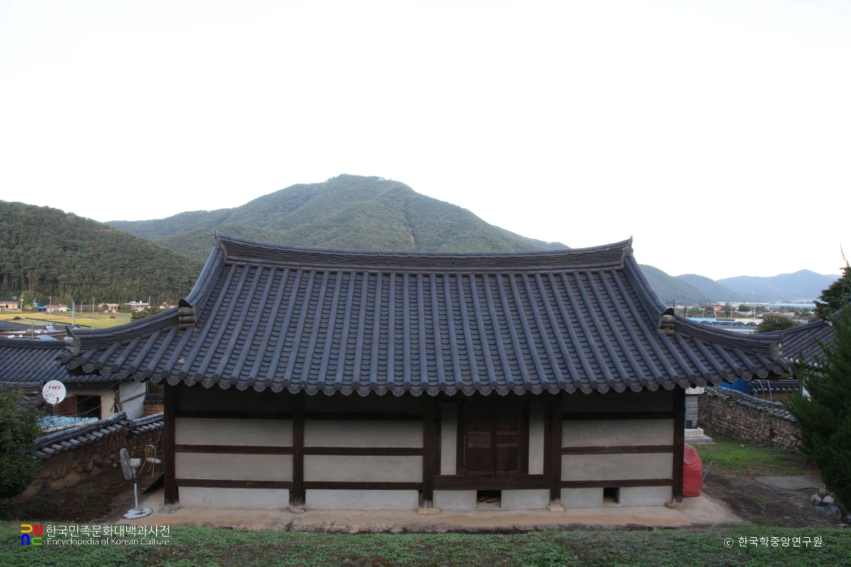 밀양 남계서원 전사청 후면