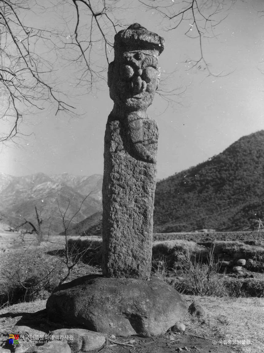 남원 실상사 석장승 상원주장군 정면