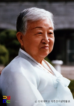 석주선