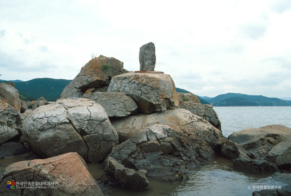 망산도 유주암 유주비각