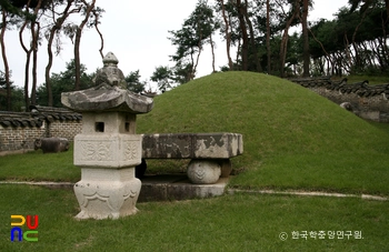 남양주 오션 스토리 슬롯 정순왕후 사릉 봉분 정측면