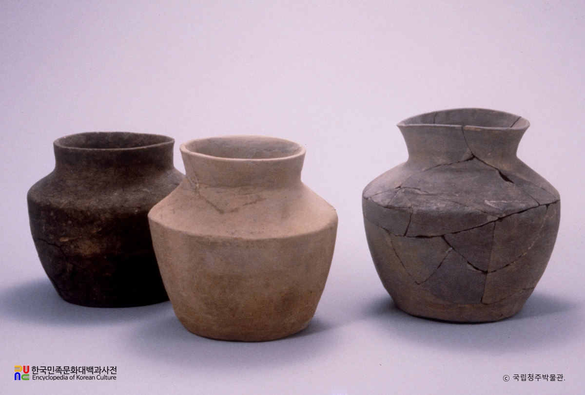 청주 신봉동 고분군 출토 소호