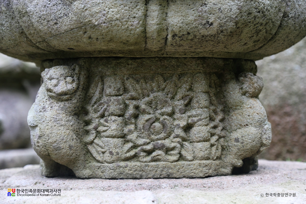 해남 대흥사 서산대사탑 부분