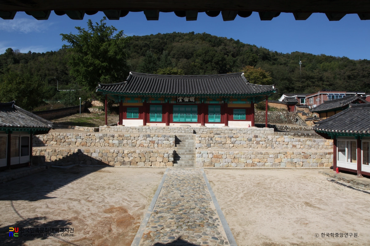 창원 창원향교 중 명륜당 일곽