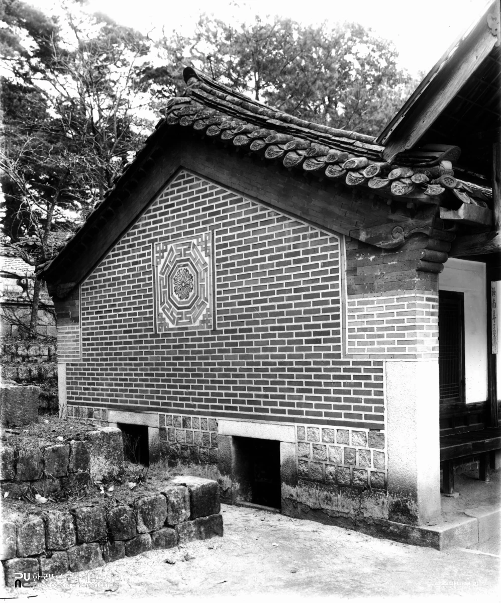 창덕궁 후원 연경당 선향재 측면