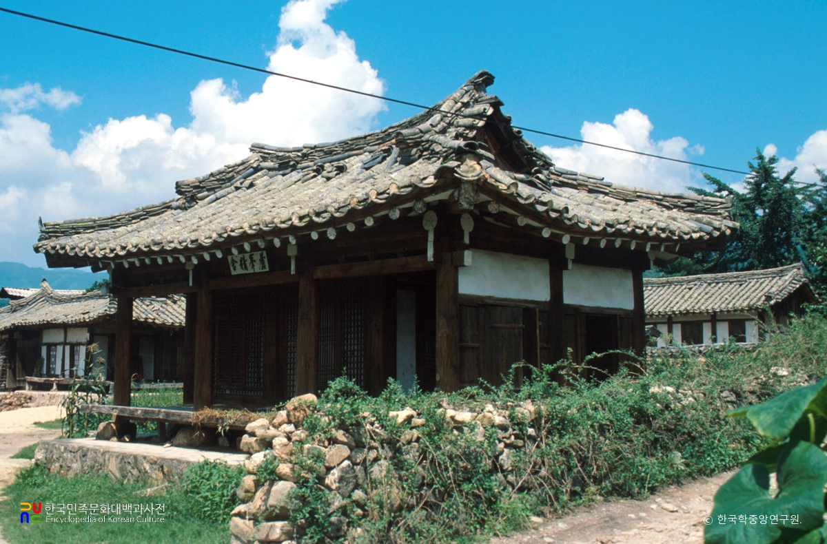 봉화 노봉고택 중 노봉정사 정측면