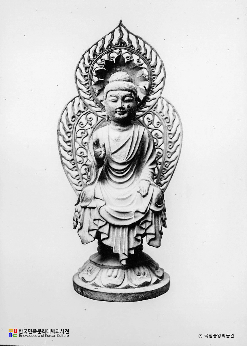 경주 구황리 금제여래좌상