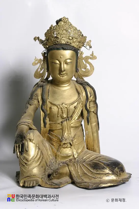 해남 대흥사 금동 관음보살 좌상