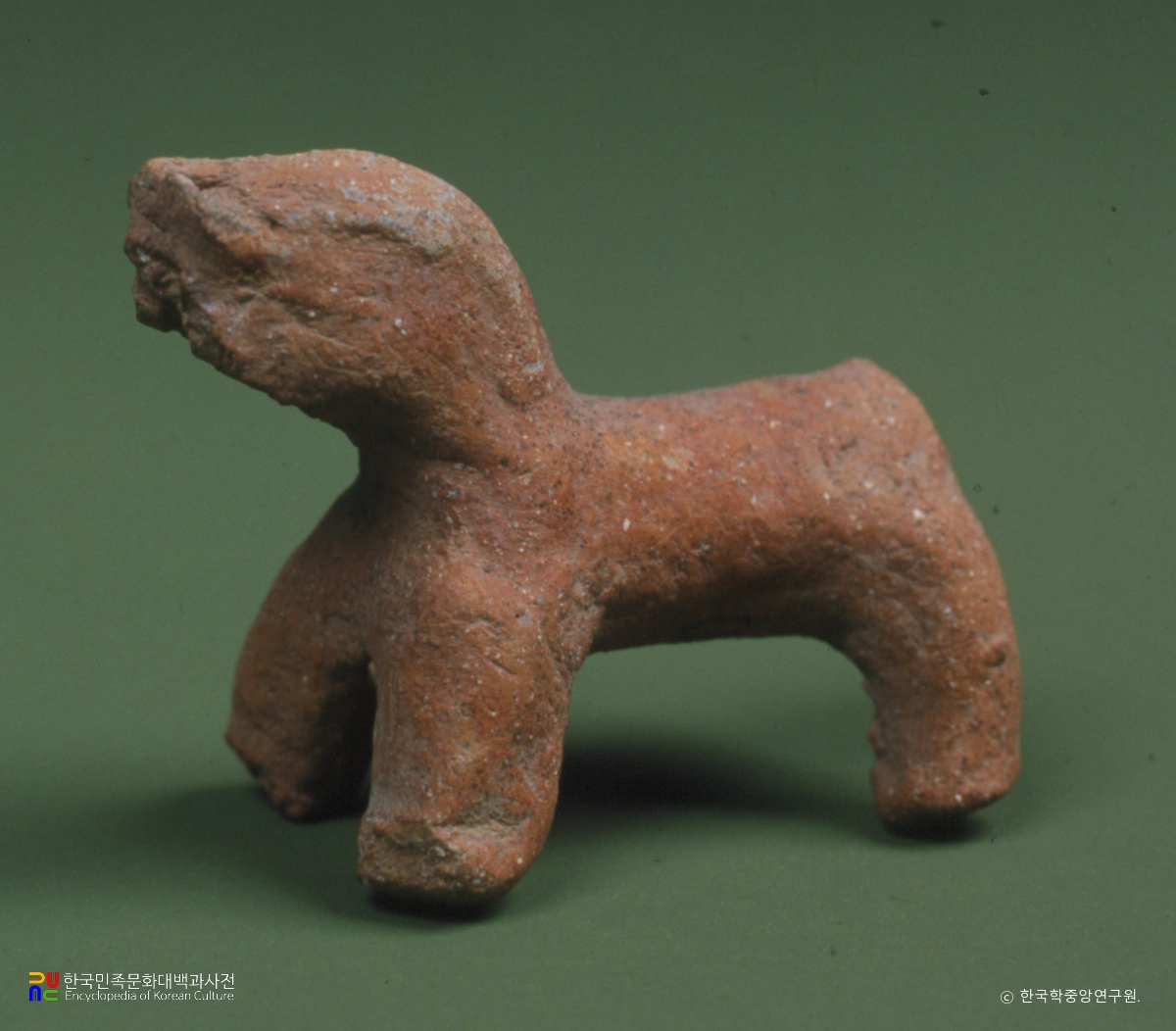 김해 부원동패총 출토 동물모양 토우