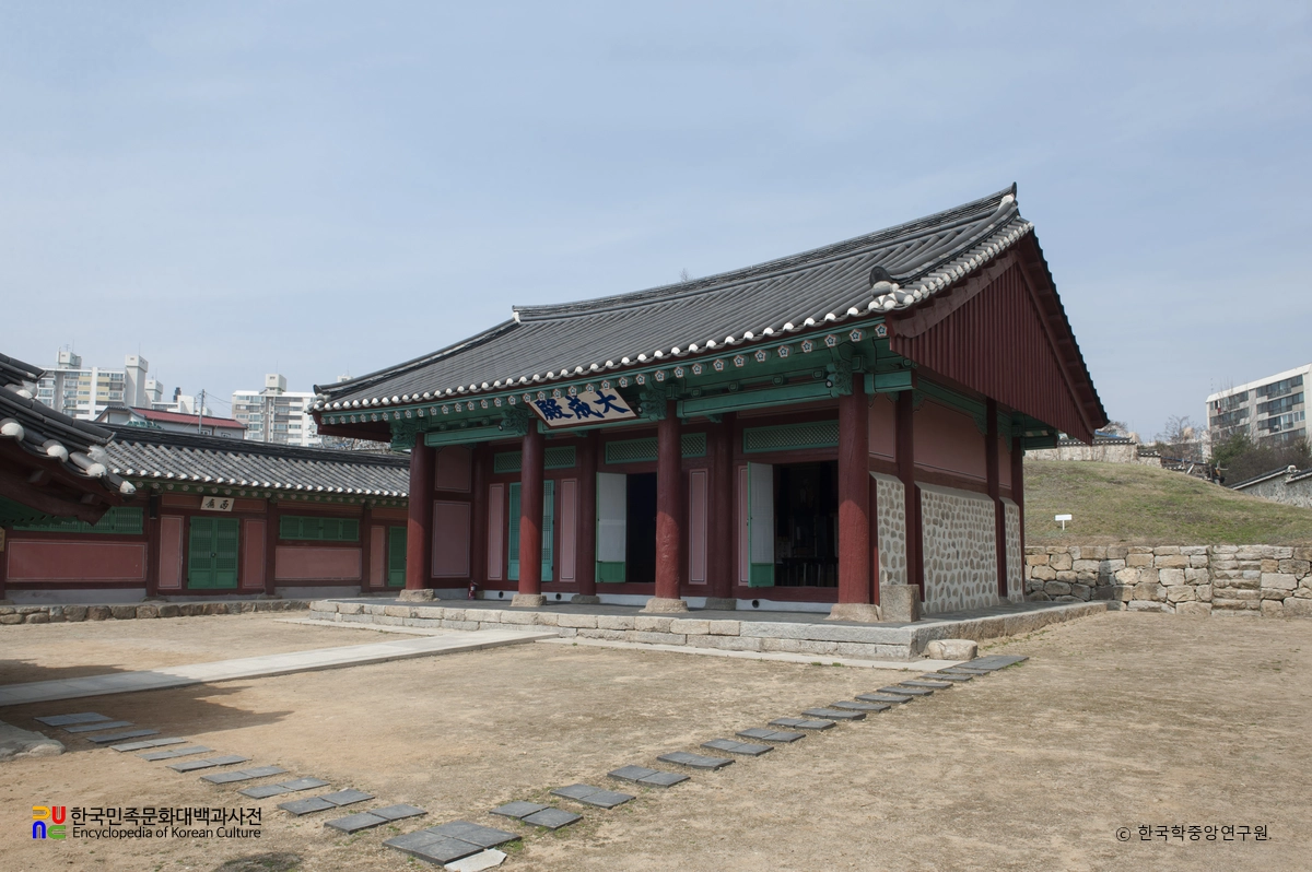 원주향교 대성전 전경