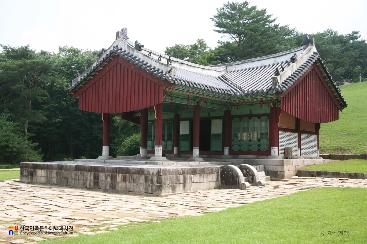 파주 삼릉 중 영릉 정자각 정측면