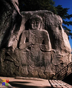 보은 법주사 마애여래의좌상 정면