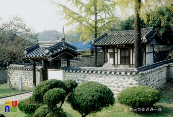 윤별동묘