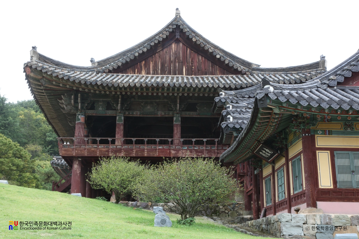 밀양 영남루 우측면