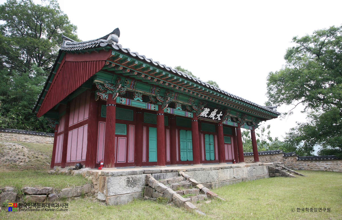 구미 선산향교 중 대성전 우측면