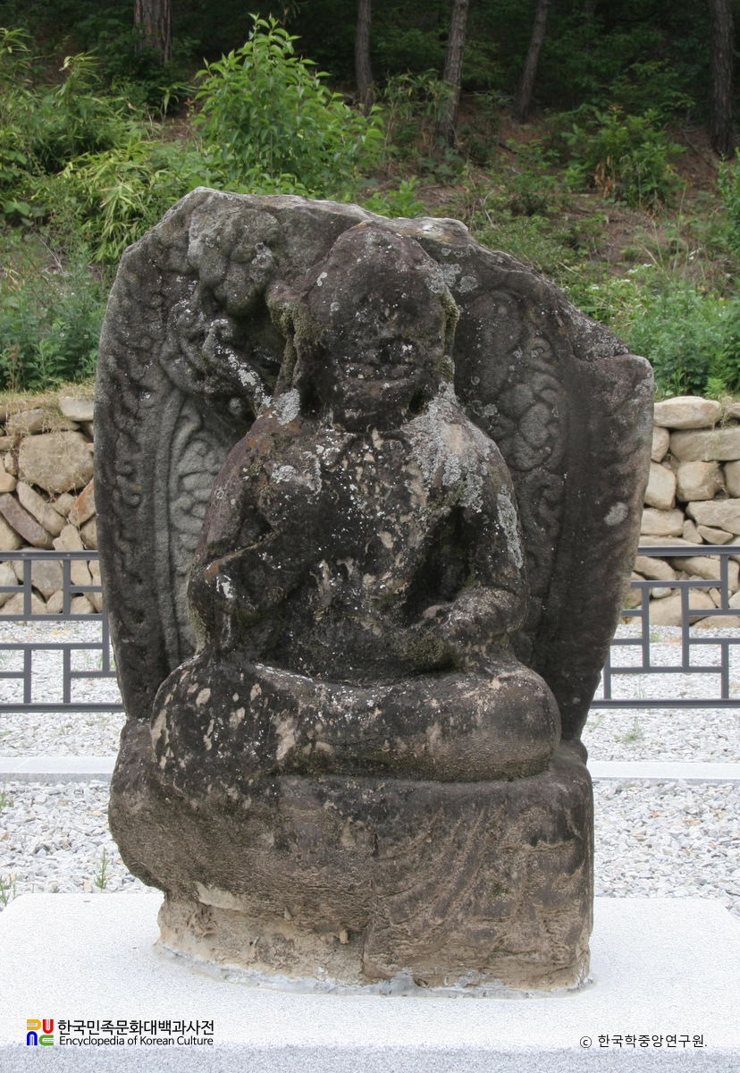 선산 궁기동 석불상