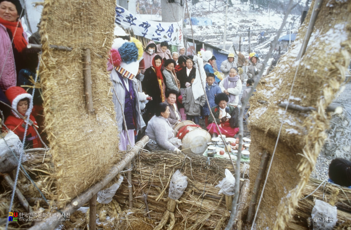 위도 띠뱃놀이 / 용왕굿