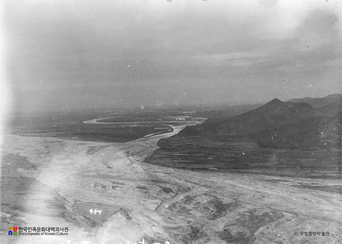 함북 경원 동림고성 봉수와 두만강