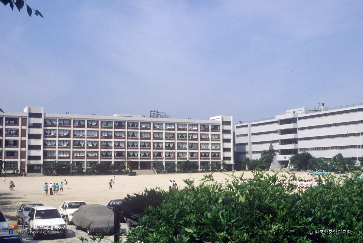 동국대학교사범대학부속여자고등학교