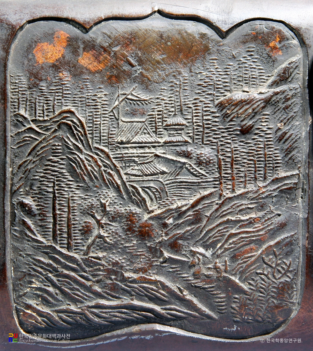 화성 용주사 청동향로 부분