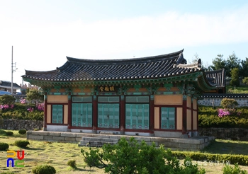 충주향교 명륜당