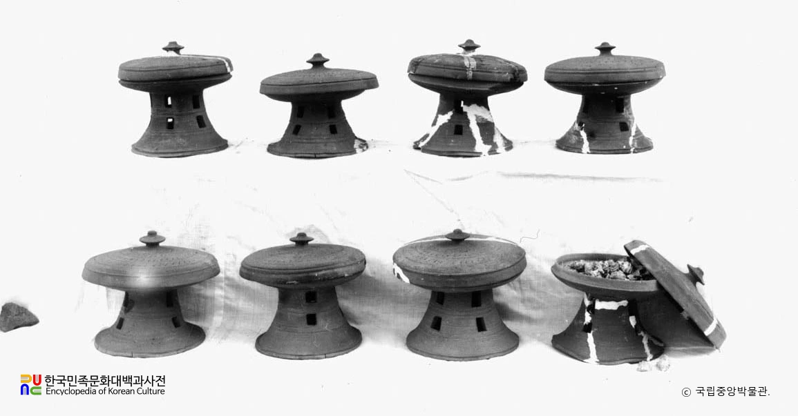 경북 고령 지산동 제2호분 유개고배