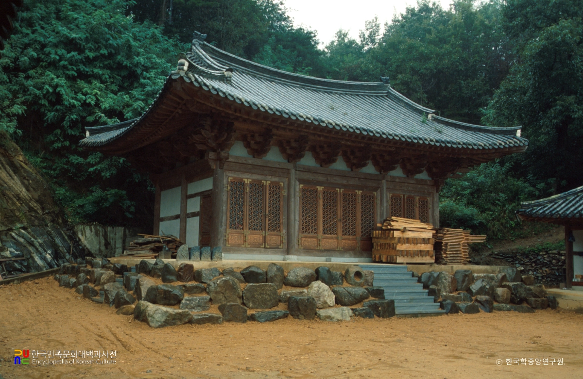 예천 장안사 전경