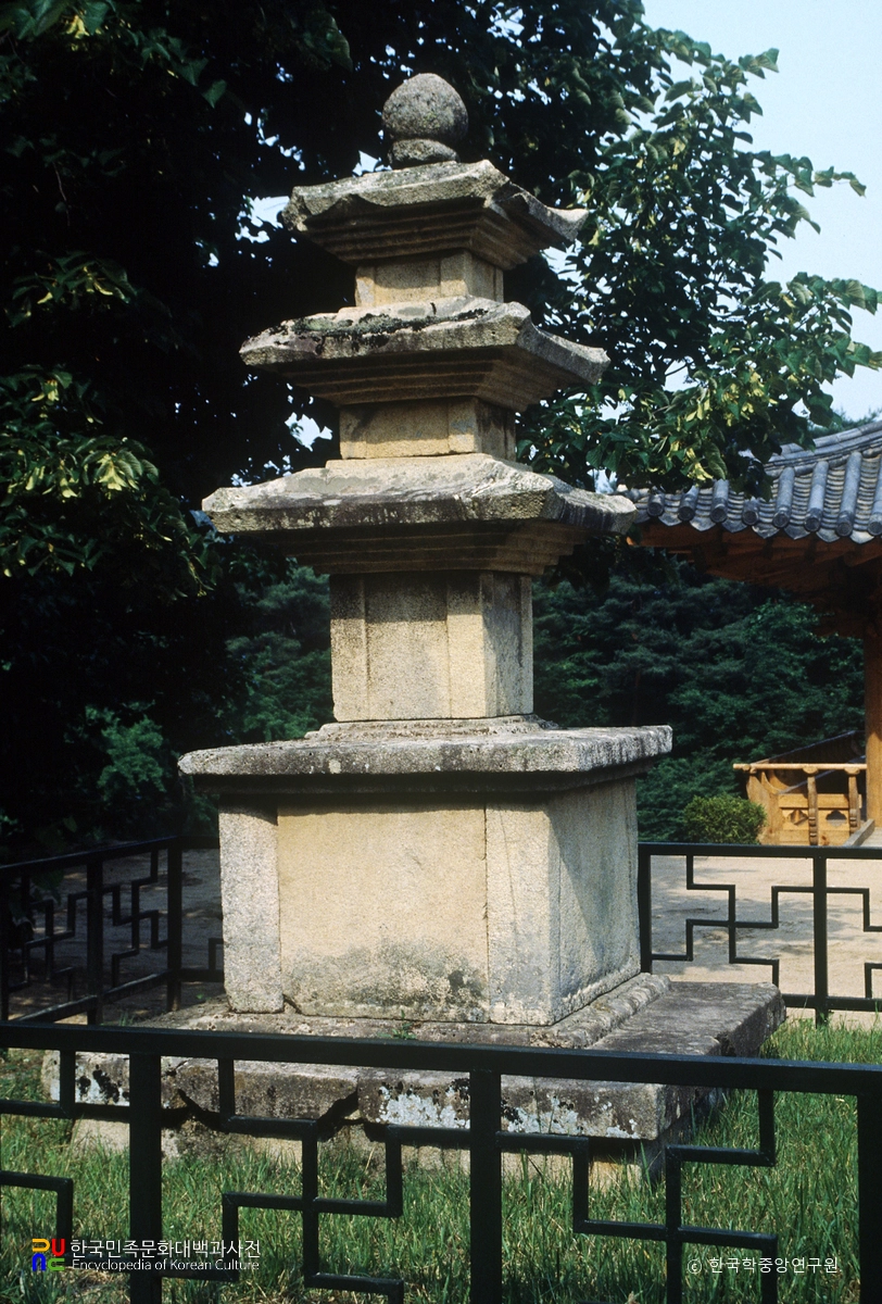 영동 영국사 삼층석탑