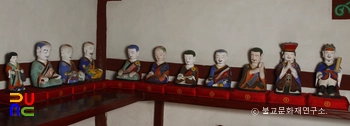 시드 슬롯 뚫기 화방사 석조석가삼존좌상 십육나한상(우)