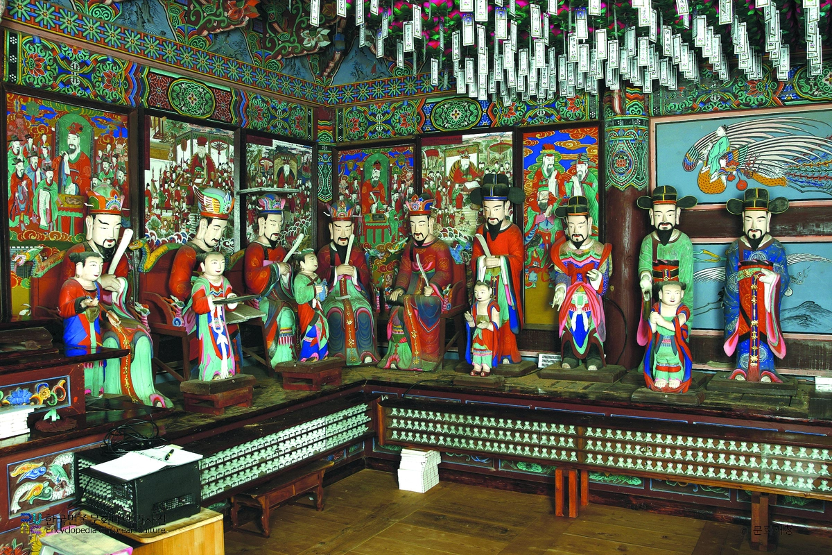 강화 전등사 목조 지장보살삼존상 및 시왕상 일괄