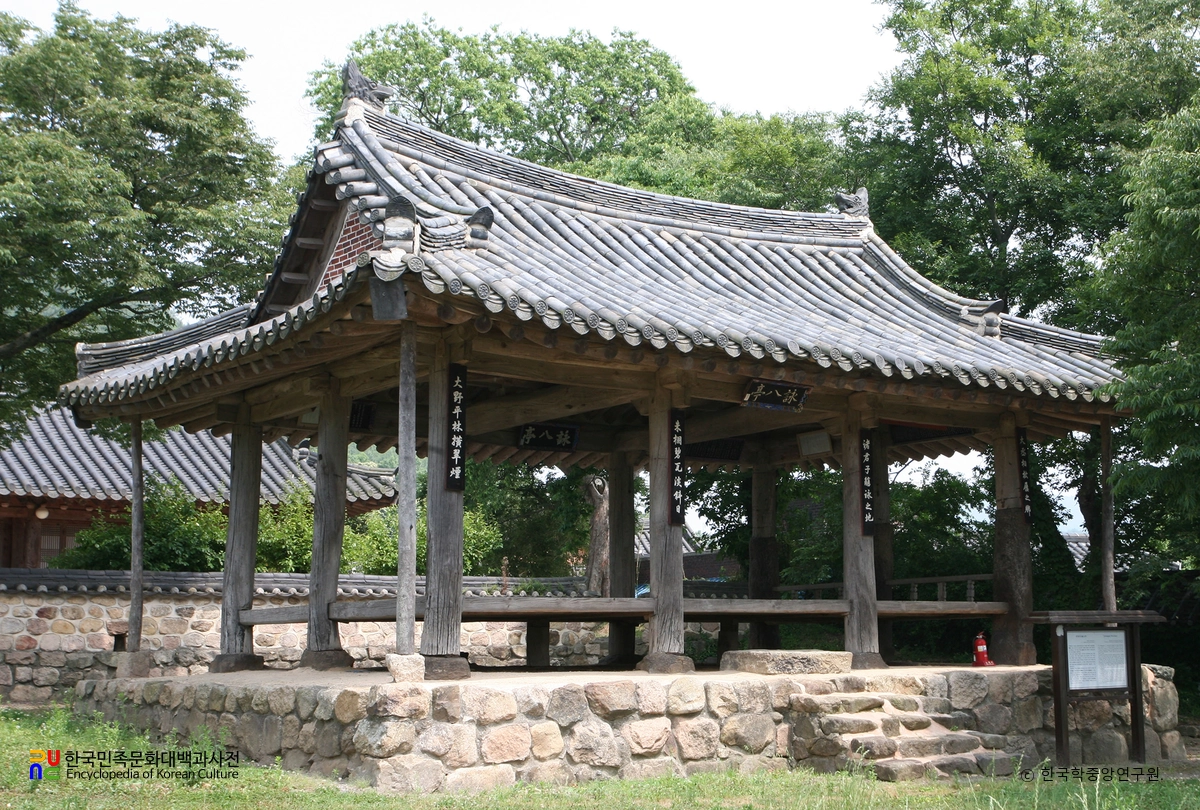 영암 영팔정 정측면