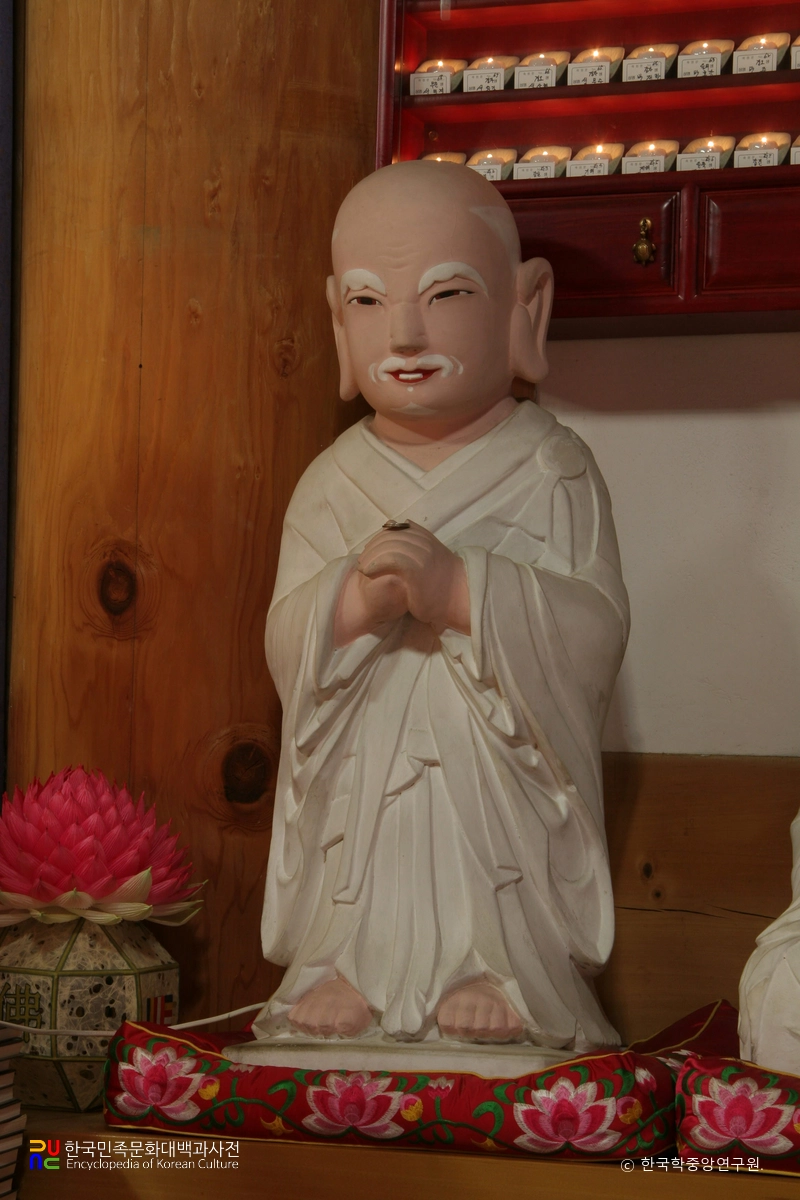 청도 덕사 영산전 석조여래삼존상 및 십육나한상