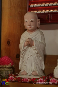 청도 덕사 영산전 석조여래삼존상 및 십육나한상