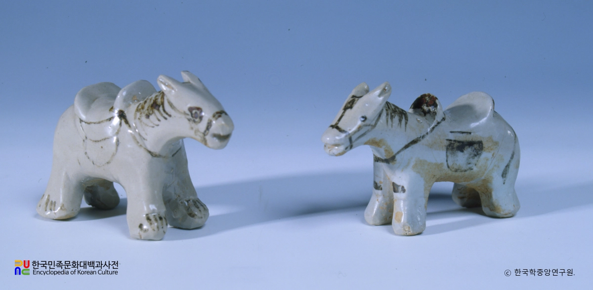 광산노씨 분묘 출토 명기류