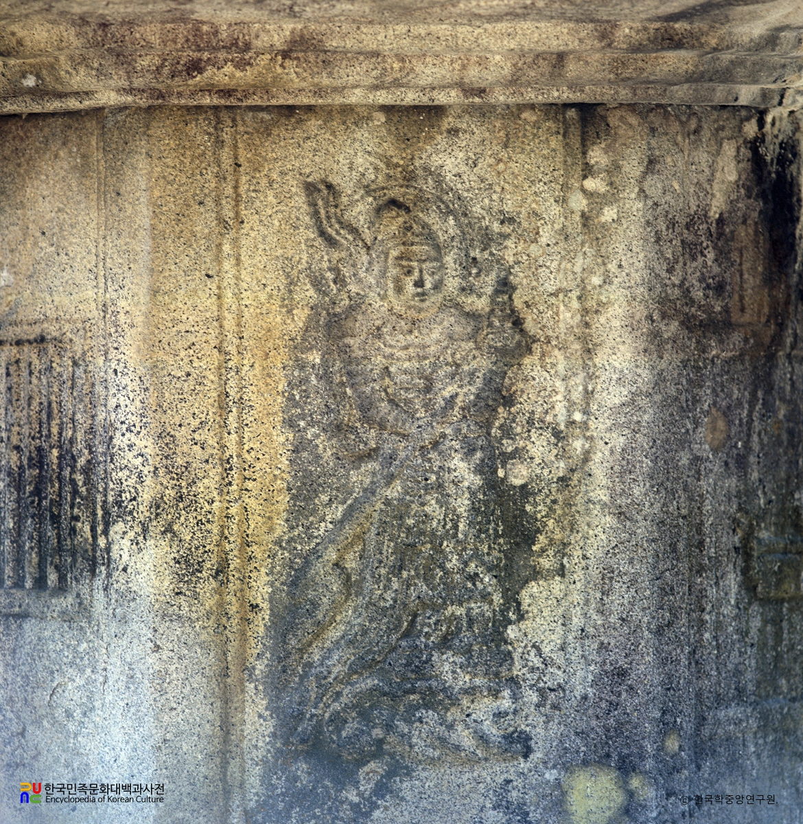 여주 고달사지 승탑 탑신부 부조