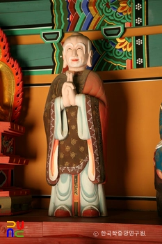 부안 개암사 응진전 16나한상