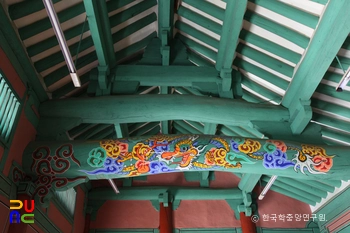 창원 창원향교 중 대성전 상부크레이지 슬롯 추천
