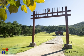 고양 서오릉 중 명릉 전경