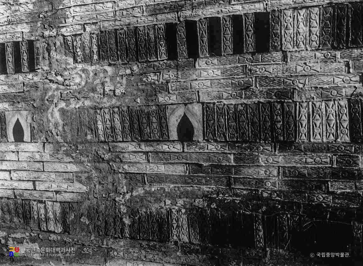 공주 송산리 6호분 동벽 청룡