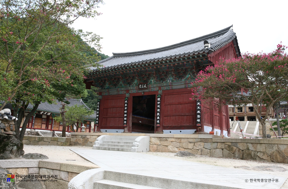 구례 화엄사 천왕문