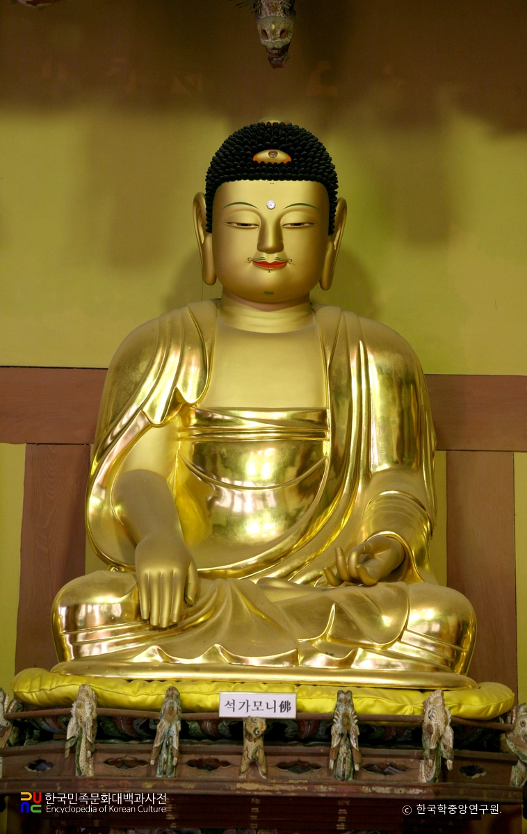 영광 불갑사 목조석가여래삼불좌상 중 석가