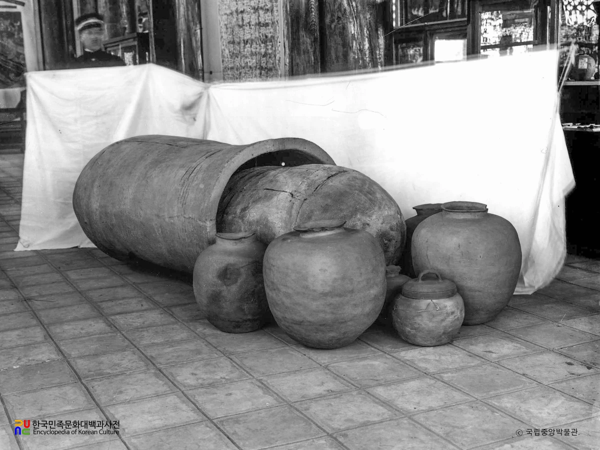 전남 나주 반남면 고분 옹관 부장호류