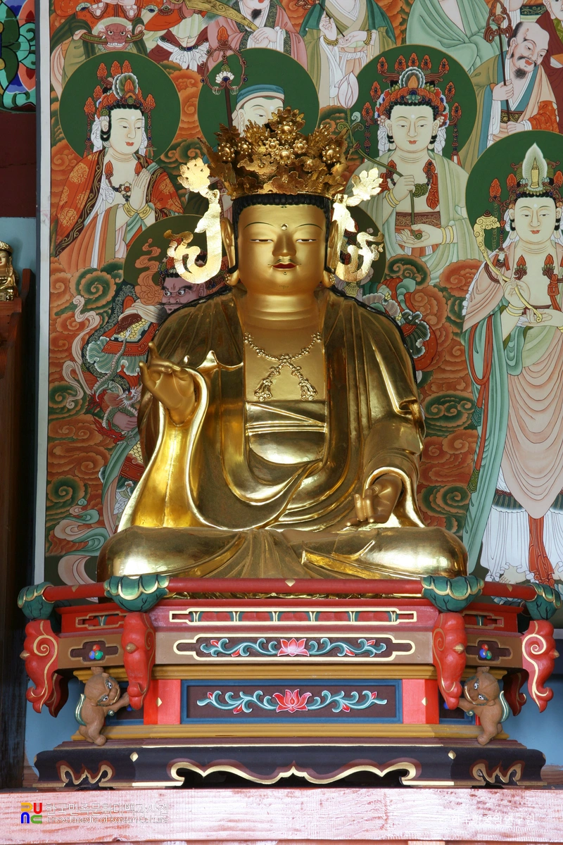 서천 봉서사 목조아미타여래삼존좌상 / 관세음보살좌상(좌)