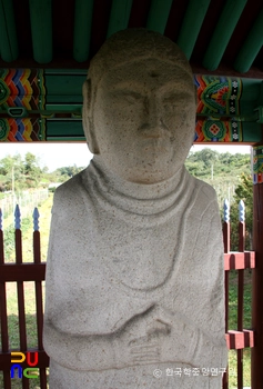 제천 두학동 석조여래입상