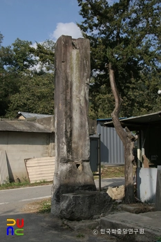 충주 숭선사지 당간지주