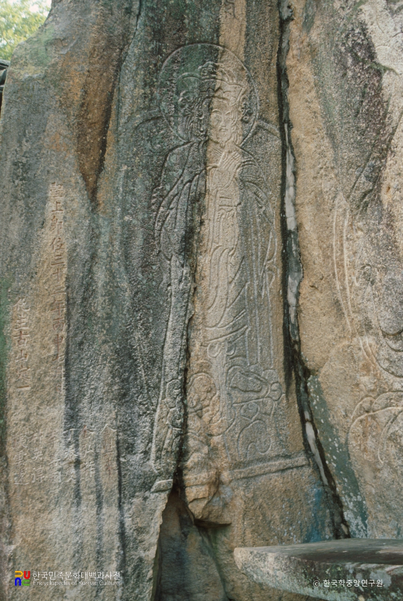 양산 통도사 자장암 마애불 우협시보살