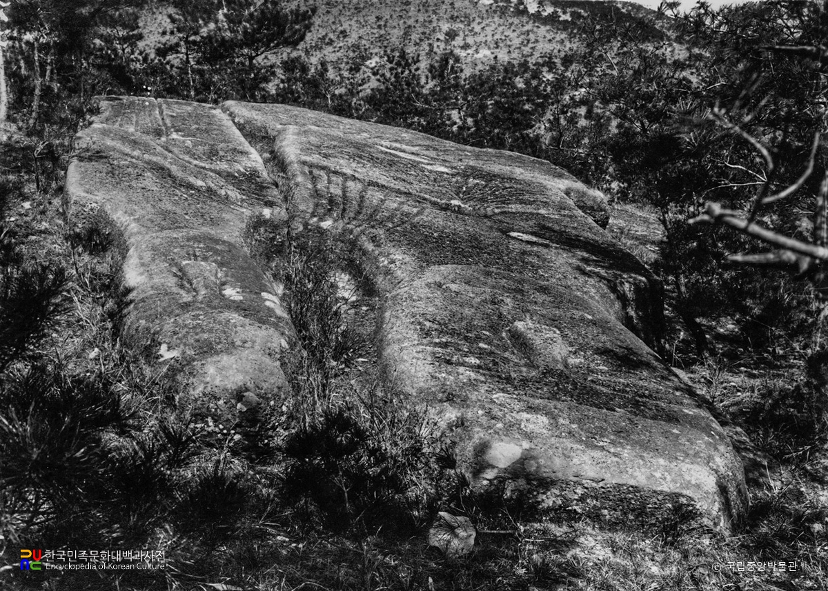 화순 운주사 와형석조여래불