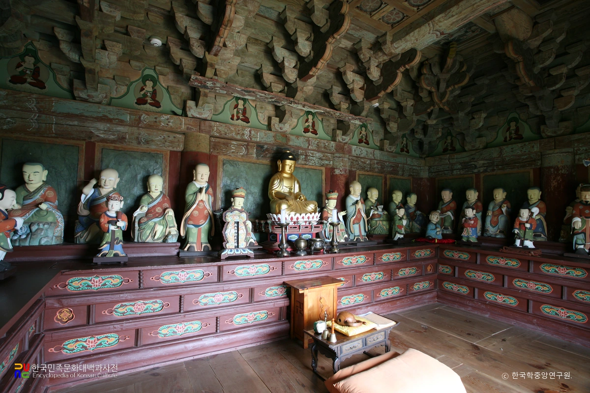 해남 미황사 목조석가여래삼존상 및 십육나한상 일괄