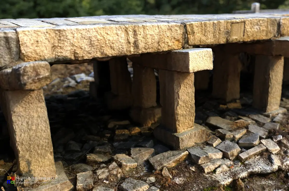 서울 살곶이 다리 교각