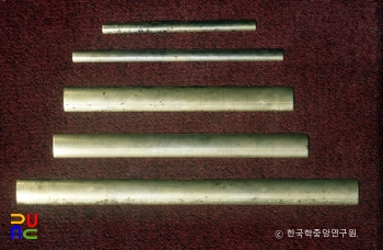 자